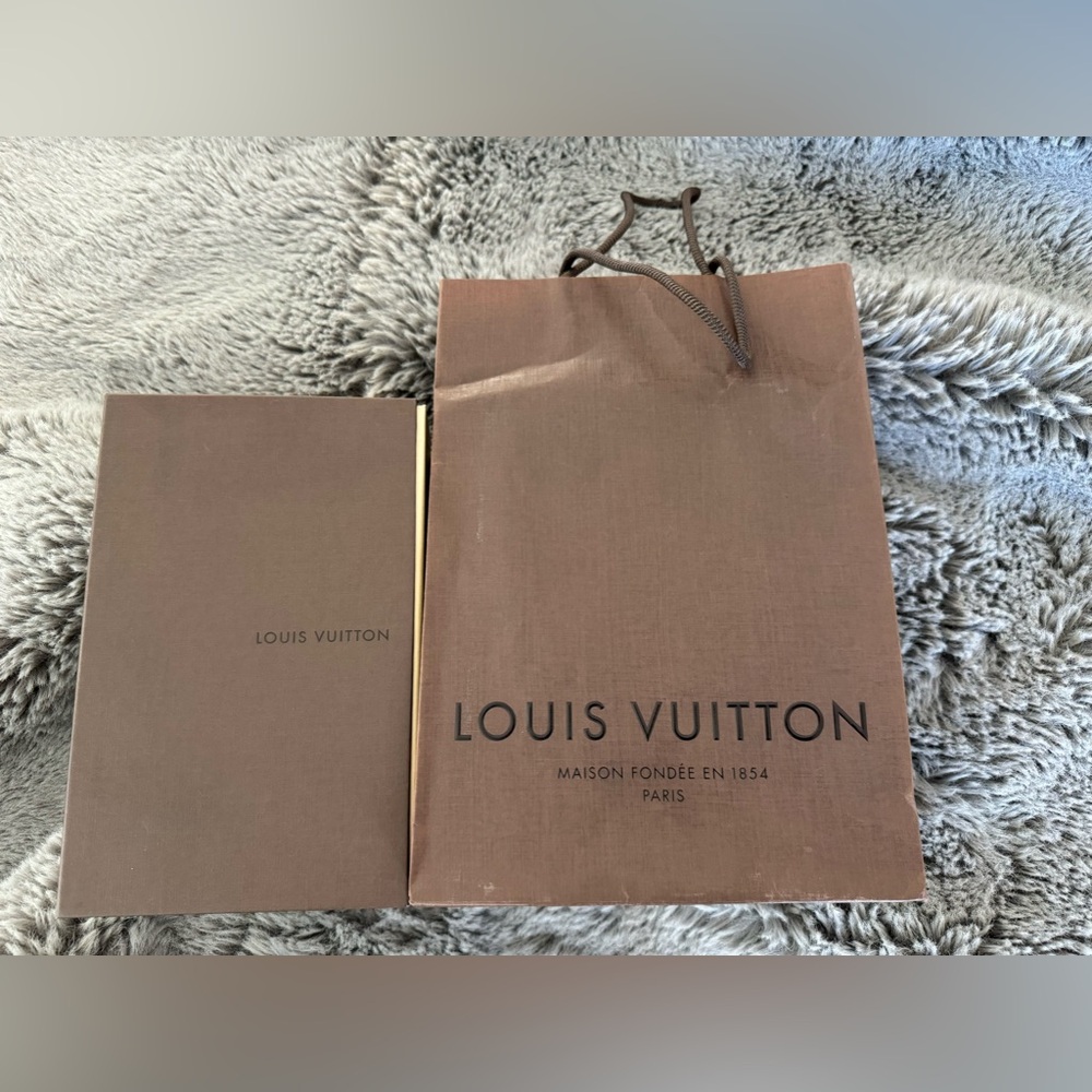 Louis Vuitton GIFT BOX, DUST COVER, RIBBON and Shopping Bag.